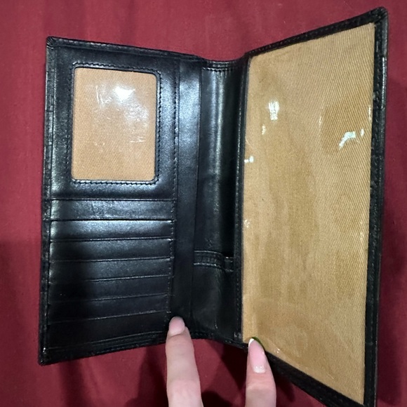 Tupperware Wallet - Picture 3 of 7